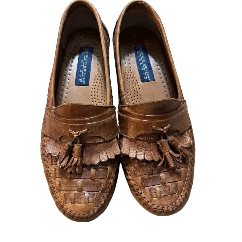 Giorgio Brutini leather loafers size 8, woven leather.  wear on heals, Unisex #D